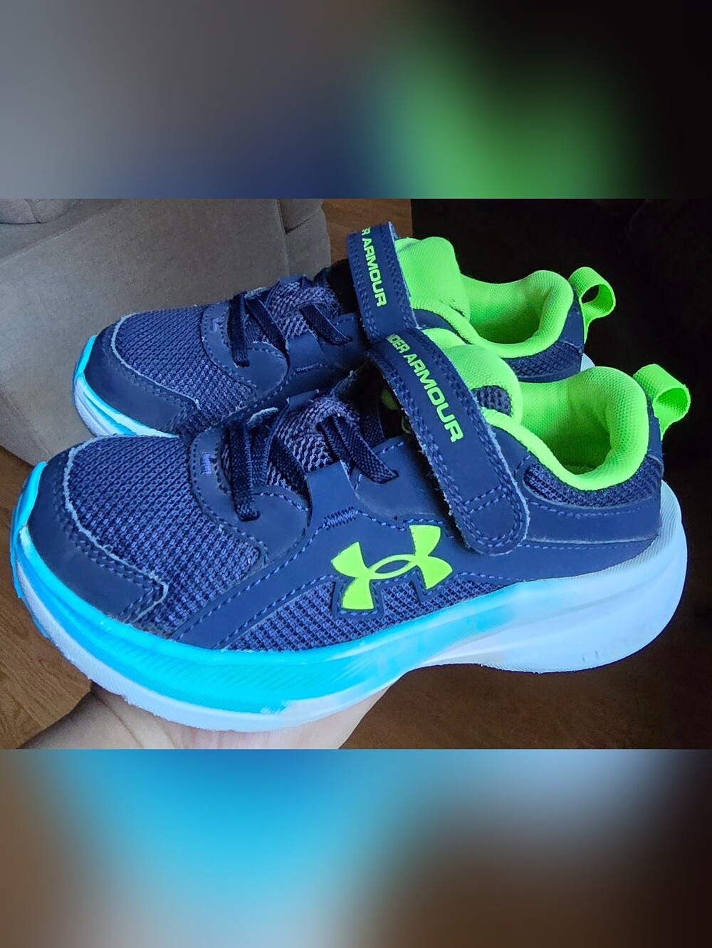 Sz 12 Toddler Kids UNDER ARMOUR CHARGED ASSERT 11 Midnight Navy/Blue Blur/HyperG